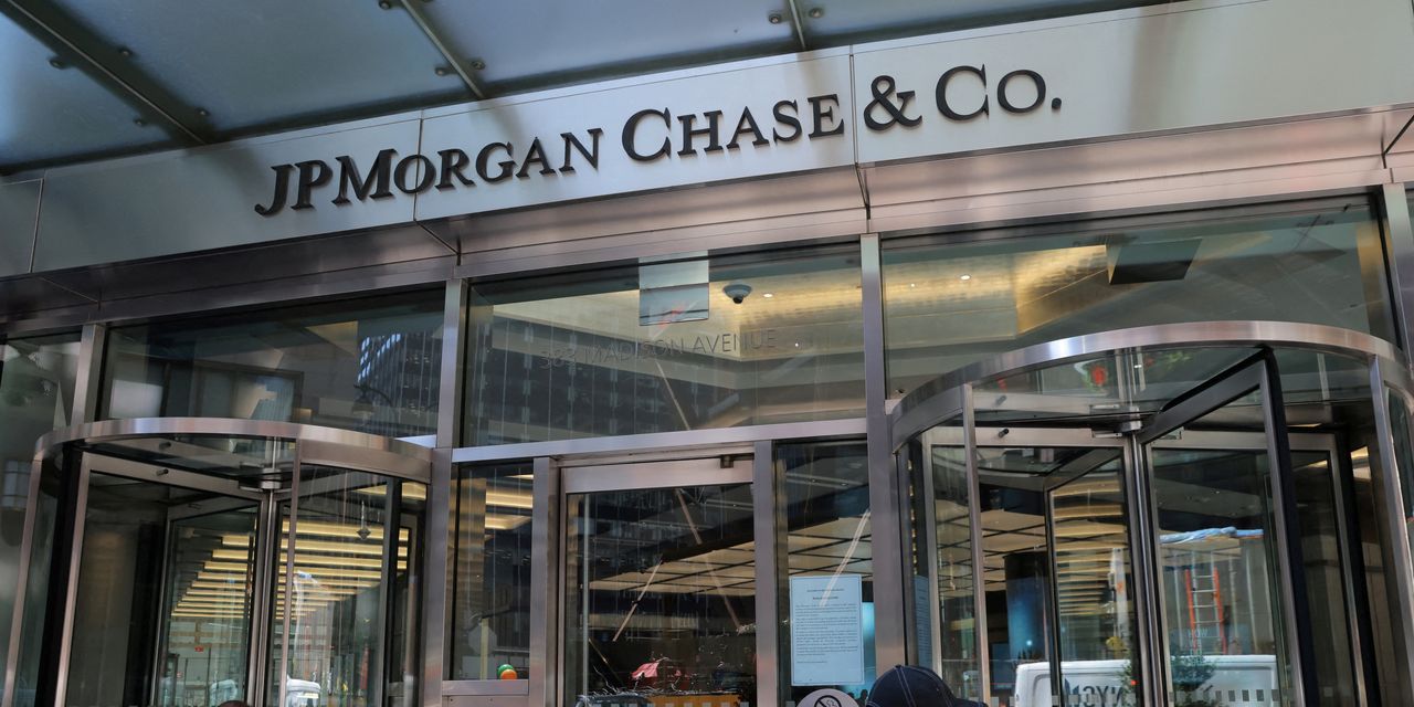 JPMorgan's First Republic Deal: A Risky Bet on Wealthy Customers.