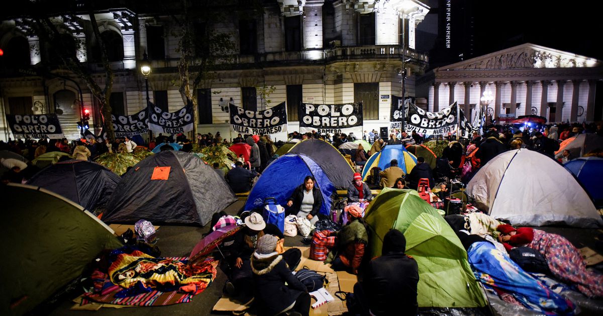 "Nighttime Soup Kitchen: Argentina's Desperate Battle Against Rising Poverty"