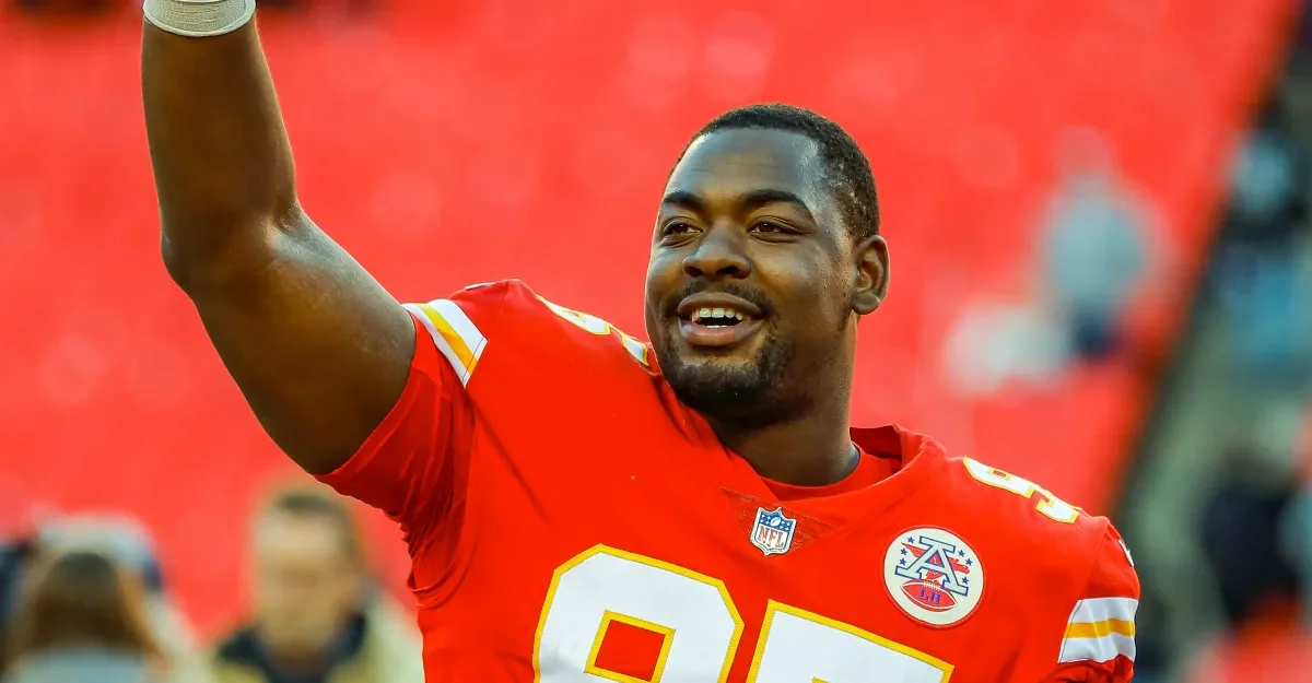 Jones pushes for Tyreek Hill reunion as Chiefs offseason heat rises