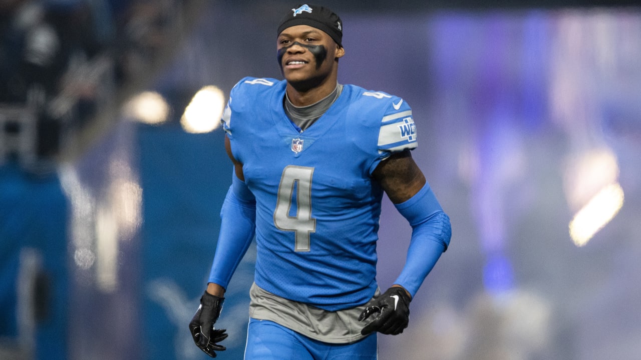 DJ Chark joins Panthers on one-year deal in free agency.