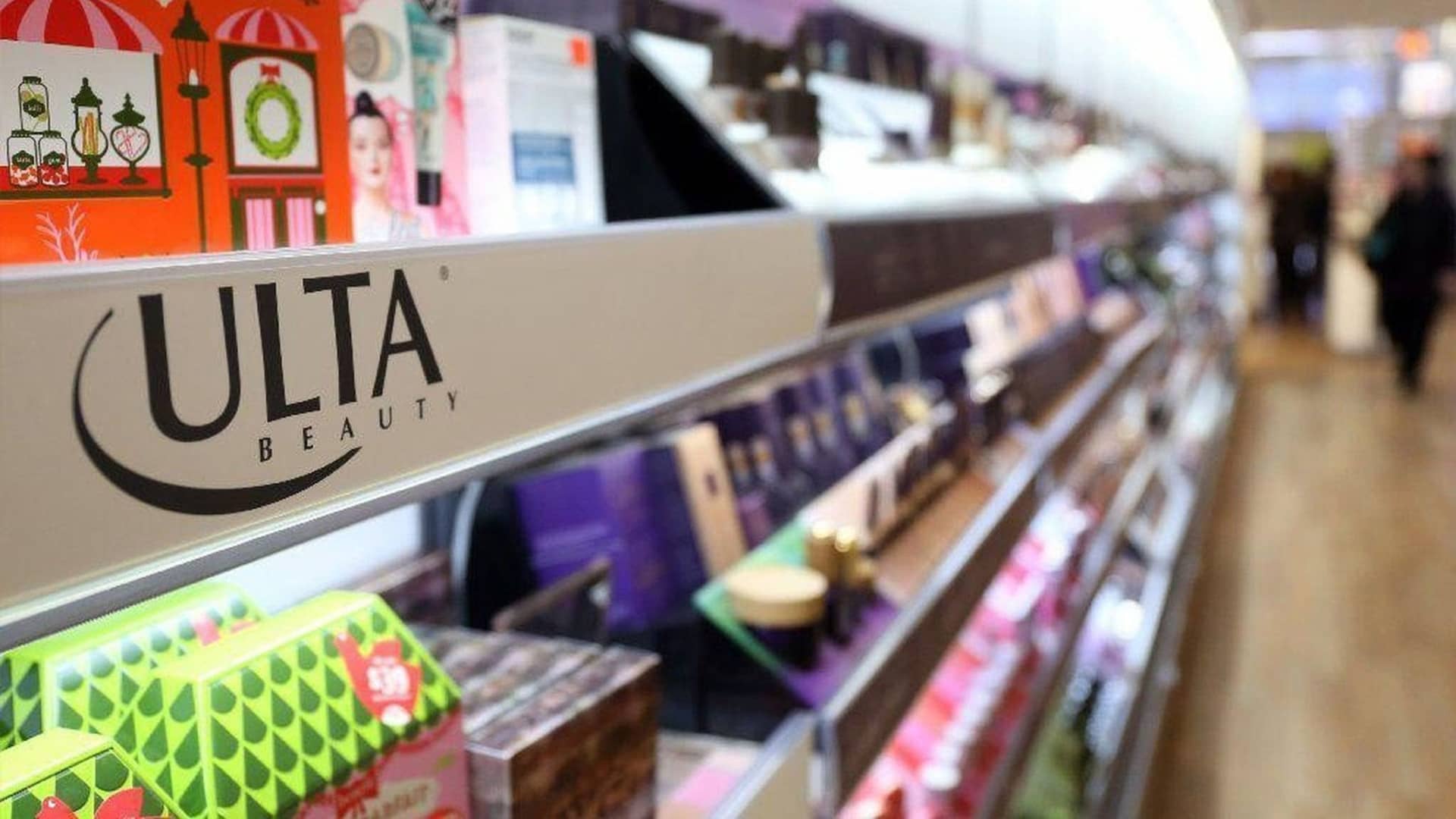 Featured image for Ulta Beauty Shares Surge Despite Lowered Full-Year Outlook