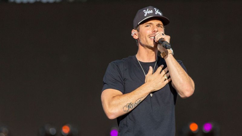 Featured image for Granger Smith transitions from country music to ministry.