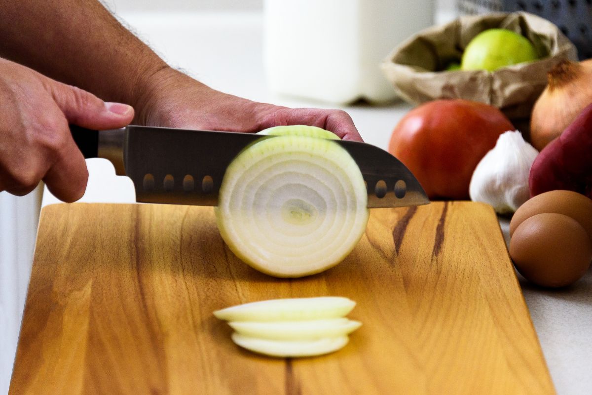 Featured image for Scientists Discover Easy Way to Prevent Onion Tears