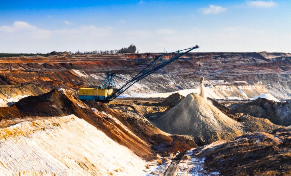 Featured image for Geologists Discover Record-Breaking $5.7 Trillion Iron Ore Deposit