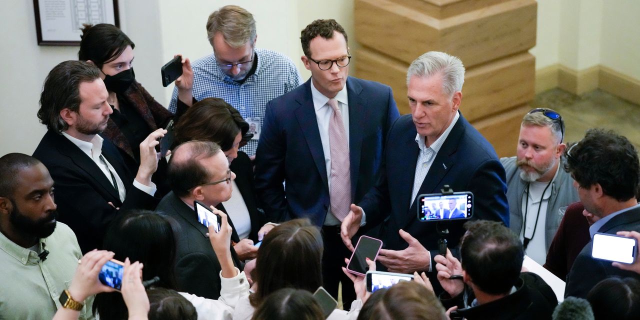 Debt-Ceiling Deal Progresses Amid Republican Revolt and Recession Fears