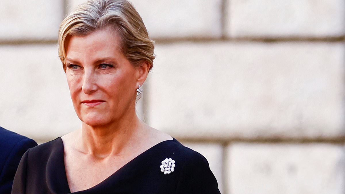 Featured image for "Duchess of Edinburgh's Attendance at Italian State Funeral Sparks Controversy"