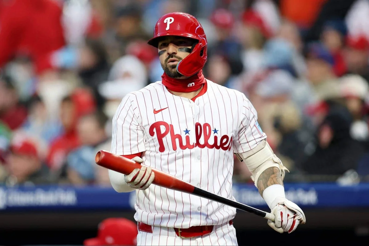 Padres land Castellanos after Phillies split, adding versatile veteran to lineup