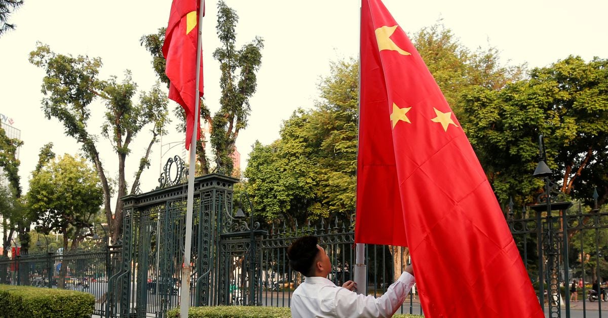 "Xi Jinping Urges Vietnam to Cherish the Foundation of their Friendship"
