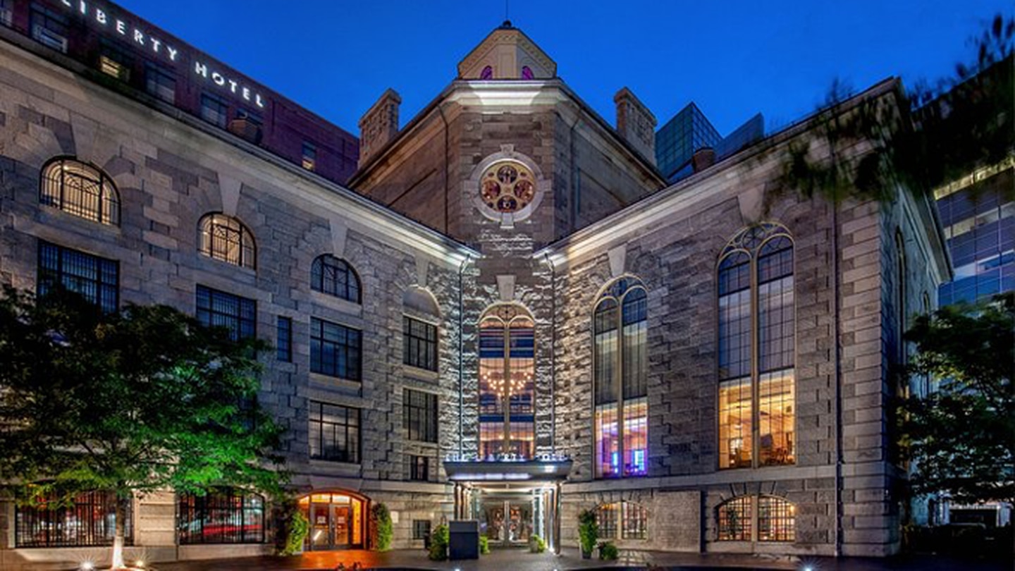 Top Hotels: Boston, Saratoga, and San Antonio Recognized by Condé Nast Traveler Readers