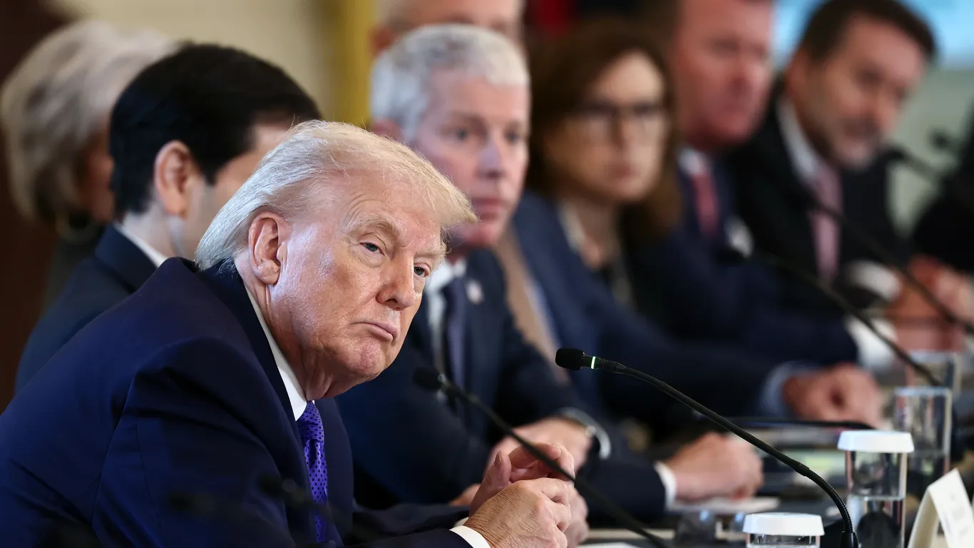 Featured image for Trump's Strategy to Revive Venezuela's Oil Industry Faces Challenges