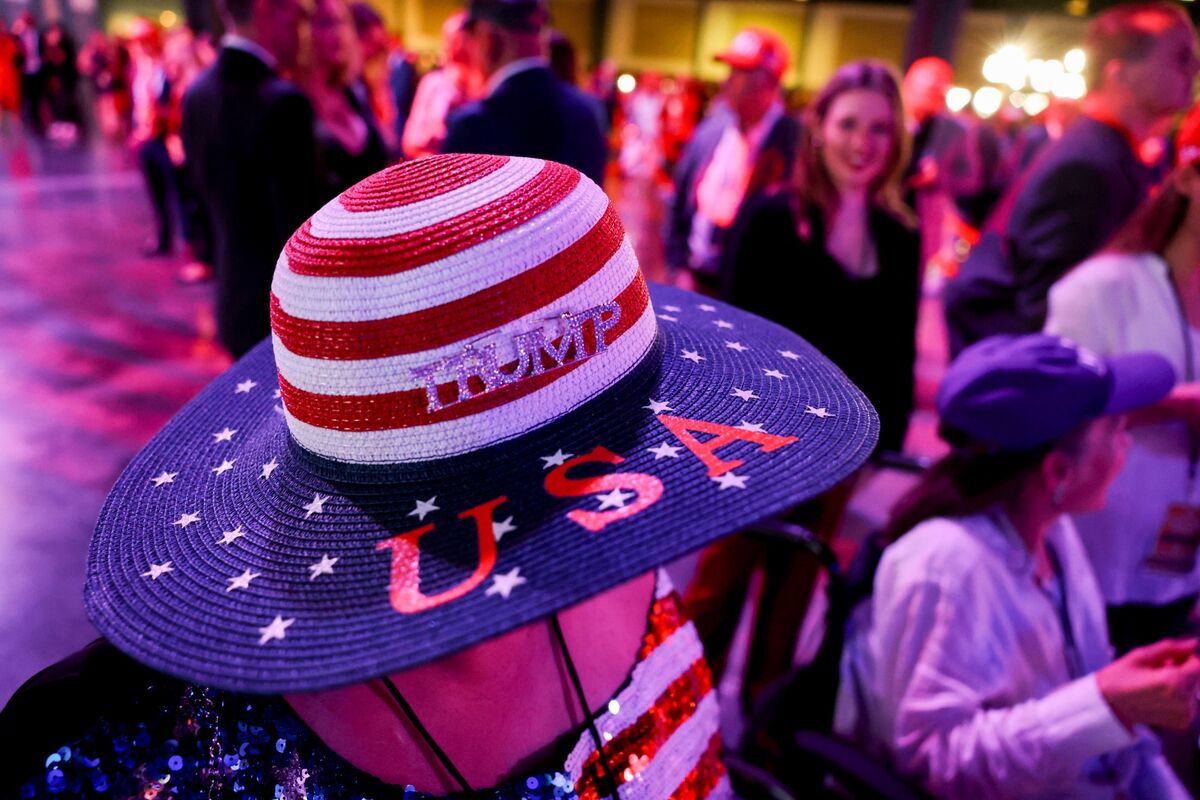 Global Markets Waver Amid US Policy Shifts and Dollar Surge