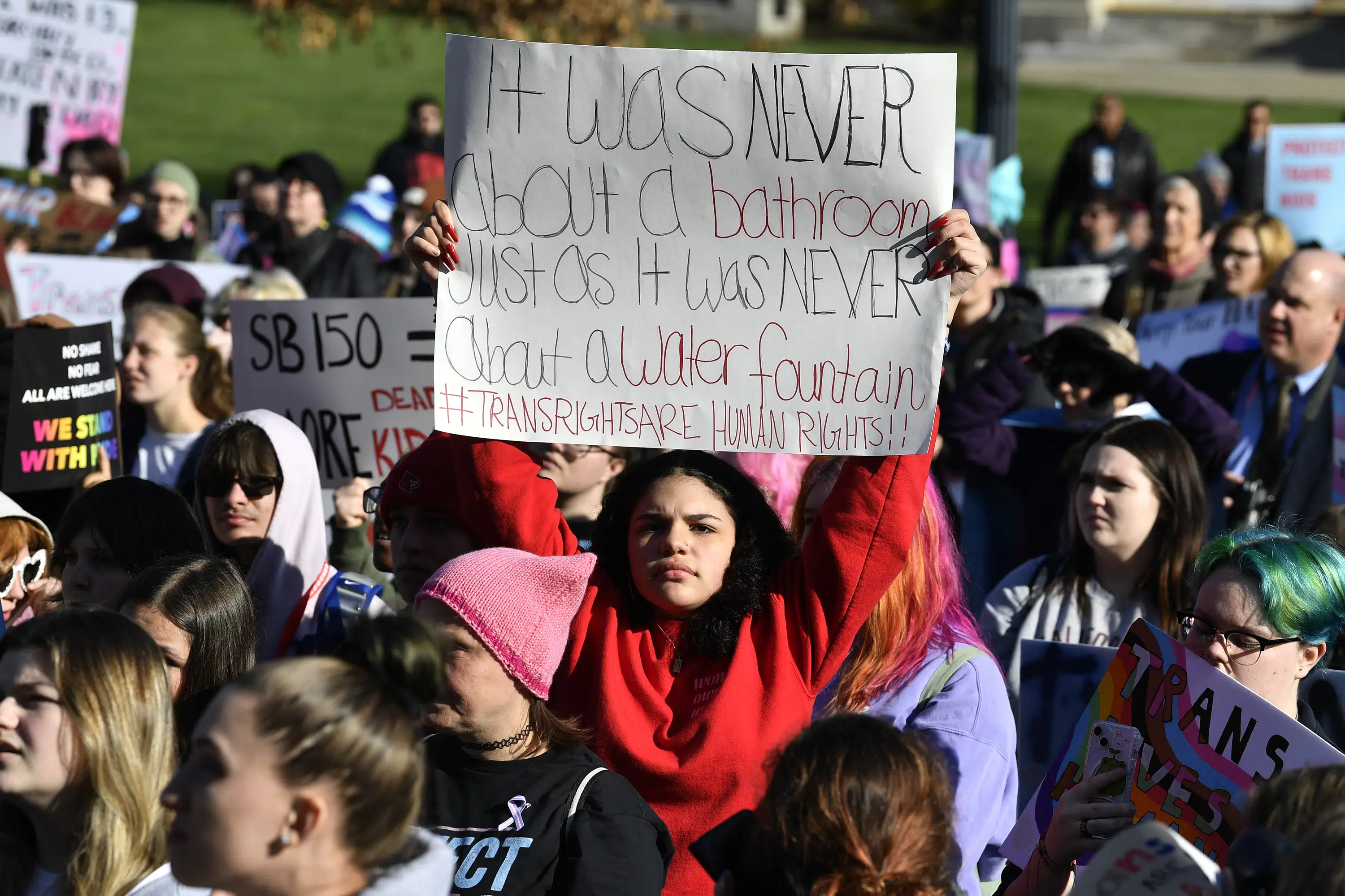 "Transgender Bill Sparks Dueling Rallies in Kentucky"