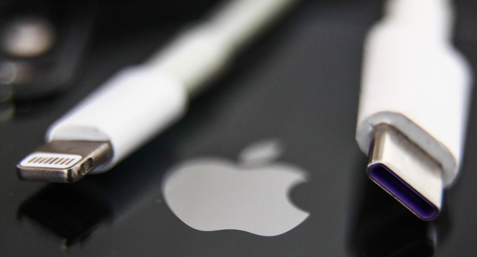 Featured image for The Dangers of Borrowing iPhone Cables: Why You Should Invest in Your Own