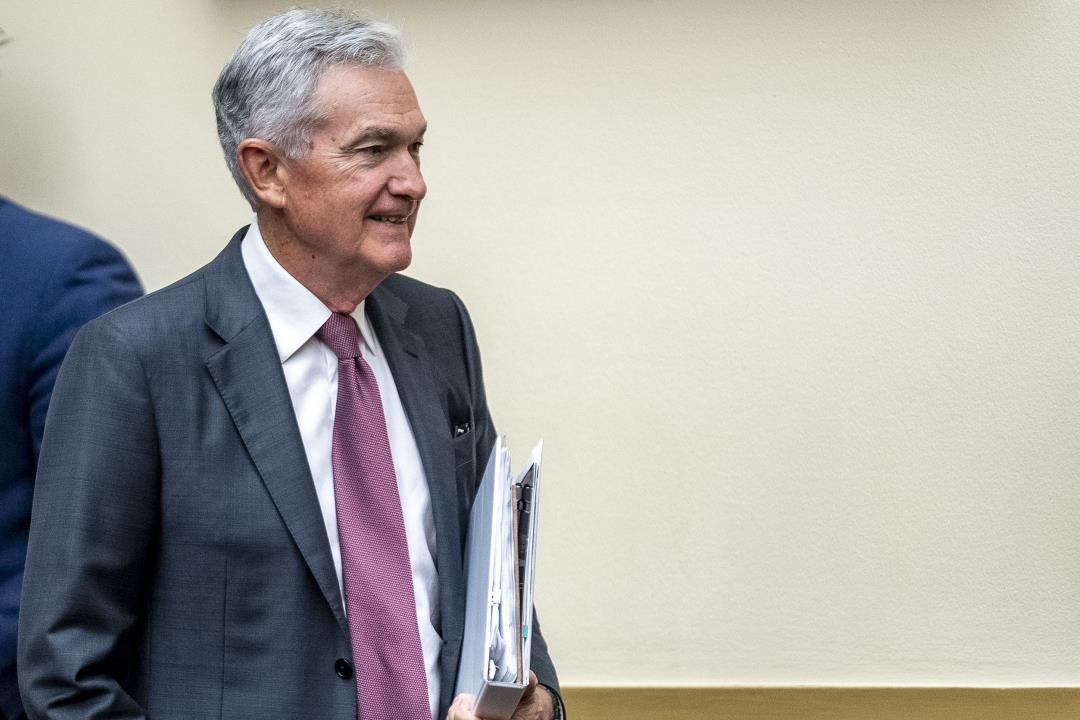Federal Reserve Chair Admits to Being a Deadhead for Half a Century
