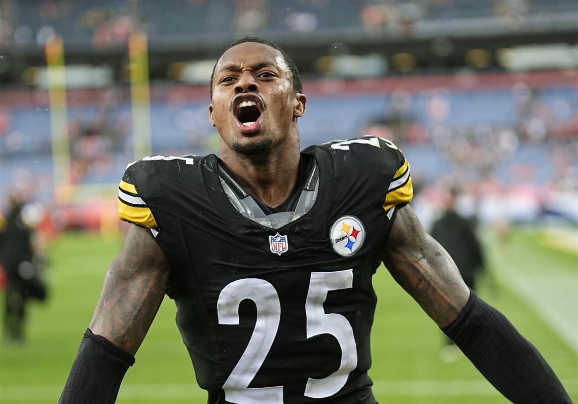 Featured image for Steelers Extend Safety DeShon Elliott, Possible Next for Calvin Austin
