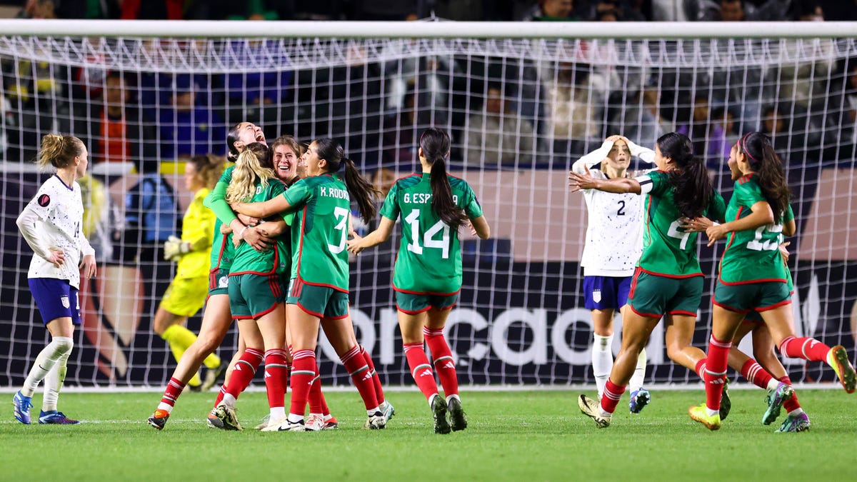 Featured image for "Mexico Shocks USWNT in Concacaf W Gold Cup Upset"