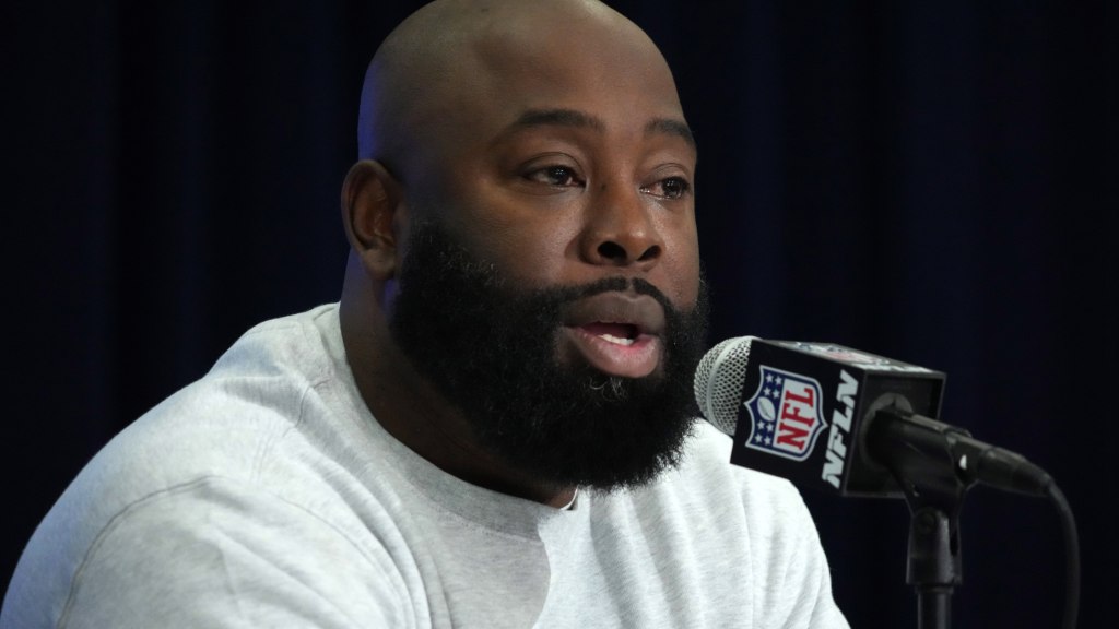 Featured image for "Titans' Calvin Ridley Signing Impacts Draft Plans and Free Agency Moves"