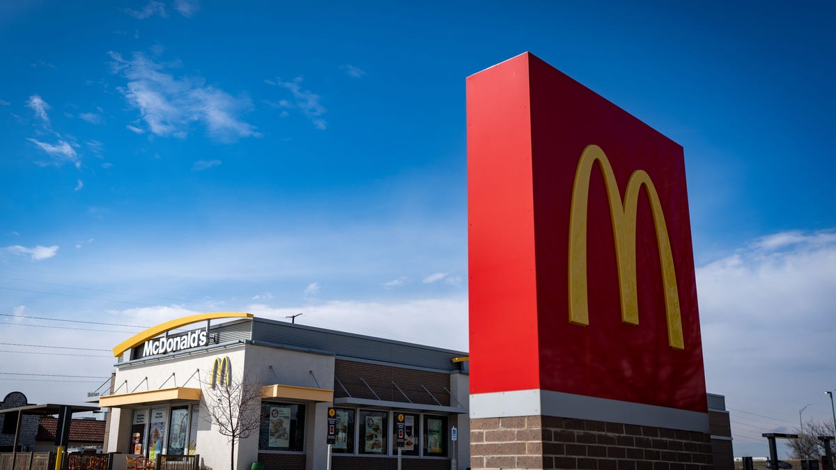 Featured image for "New Year's Day 2024 Dining: Openings at McDonald's, Starbucks, and Chick-fil-A"