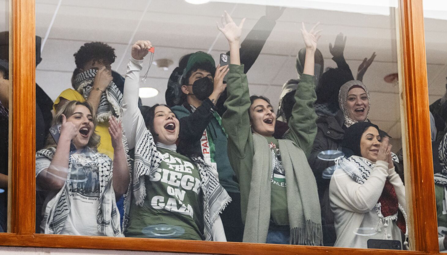 "Chicago City Council Passes Resolution Calling for Gaza Cease-Fire Amid Controversy"
