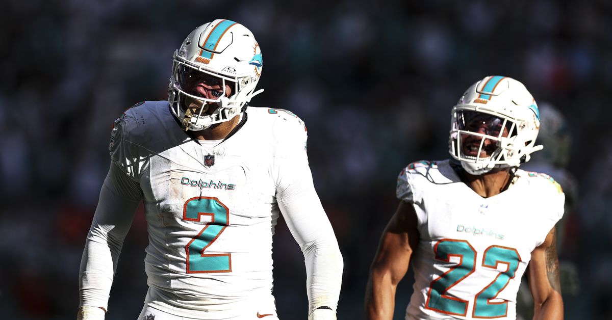 "Key Takeaways from Dolphins' Dominant Victory over Jets and Aaron Rodgers' Future"