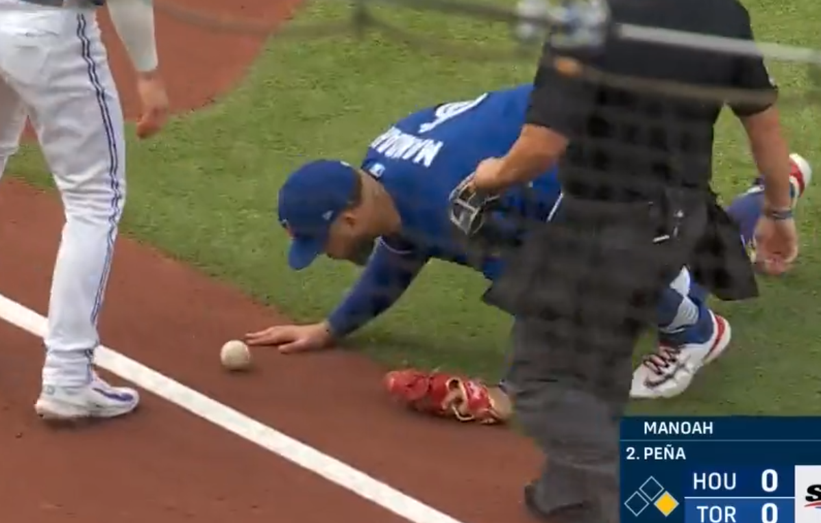Blue Jays' Alek Manoah demoted after struggling against Astros.