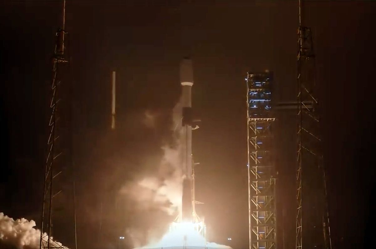 "SpaceX's Back-to-Back Missions: 23 Starlink Satellites Launched in a Single Weekend"