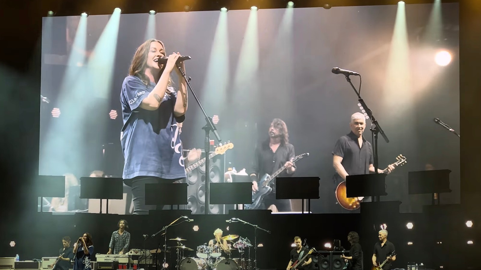 Featured image for Foo Fighters and Alanis Morissette Pay Tribute to Sinead O'Connor with "Mandinka" Cover
