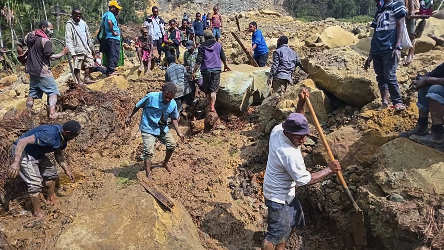 Papua New Guinea Landslide Kills Hundreds, Villages Buried