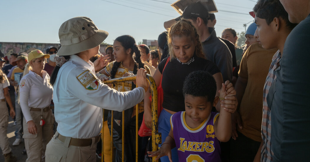 Judge Blocks Trump’s Asylum Restrictions at US-Mexico Border