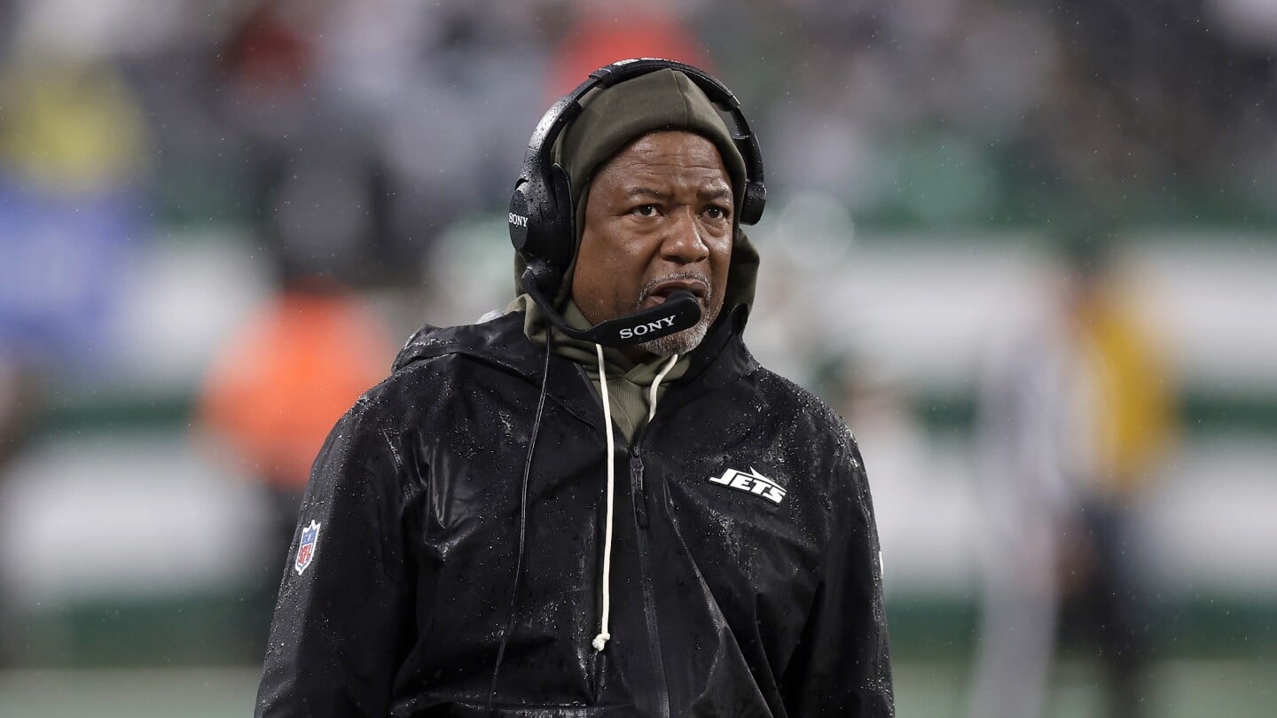 Featured image for Jets replace defensive coordinator after blowout loss