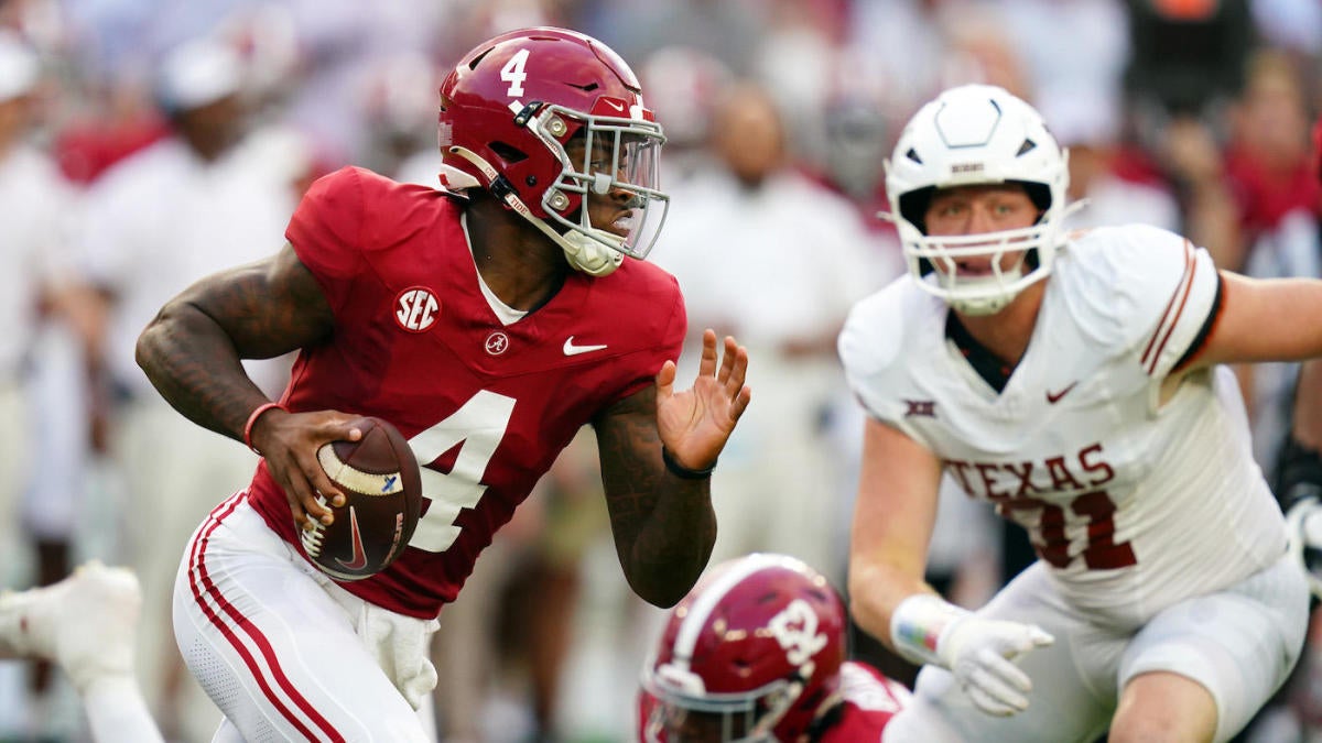 "SEC Football Unveils 2024 Schedule with Texas and Oklahoma, Expanded to 16 Teams"