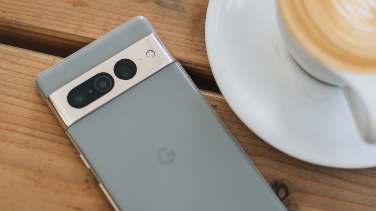 Featured image for "2023's Top Google Pixel Phone and Smartphone Upgrades: Weekend Poll Results"