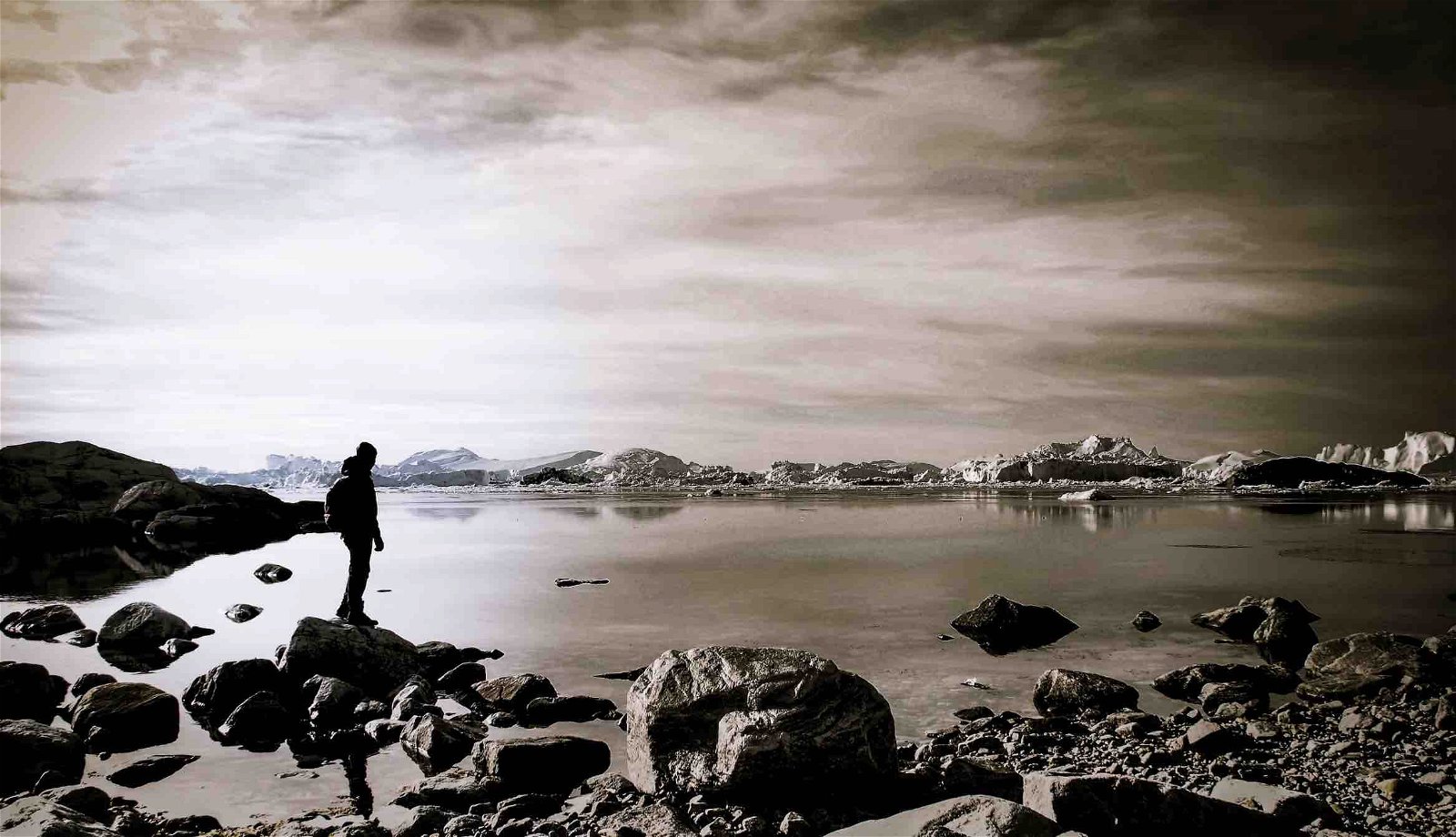 Featured image for "518-Million-Year-Old Giant Carnivorous Worms Discovered in Greenland's Arctic"