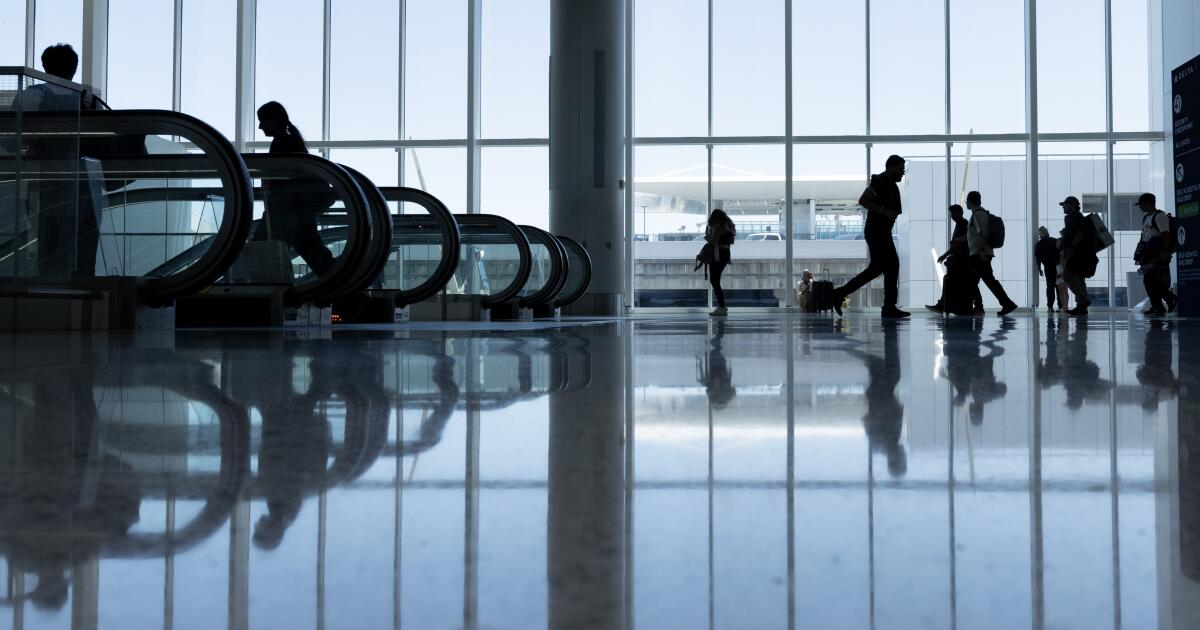 Featured image for Hollywood piano teacher flees US after sex abuse conviction