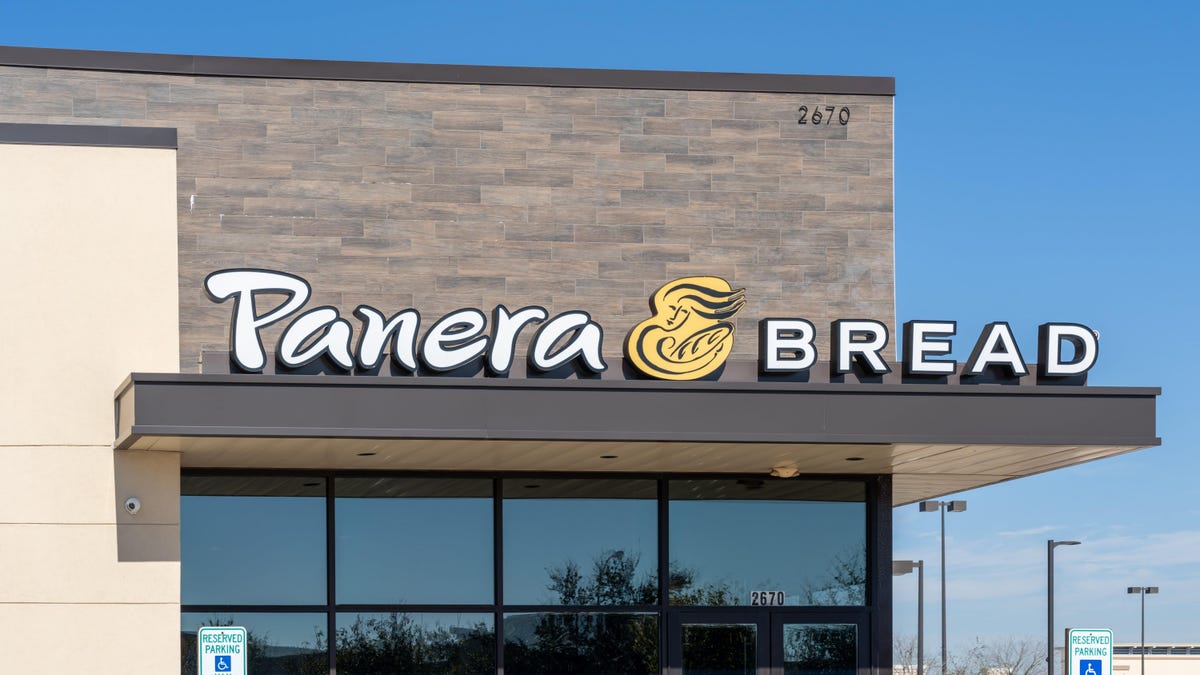 Featured image for Woman Files Lawsuit Against Panera, Claiming Caffeinated Lemonade Caused Heart Damage
