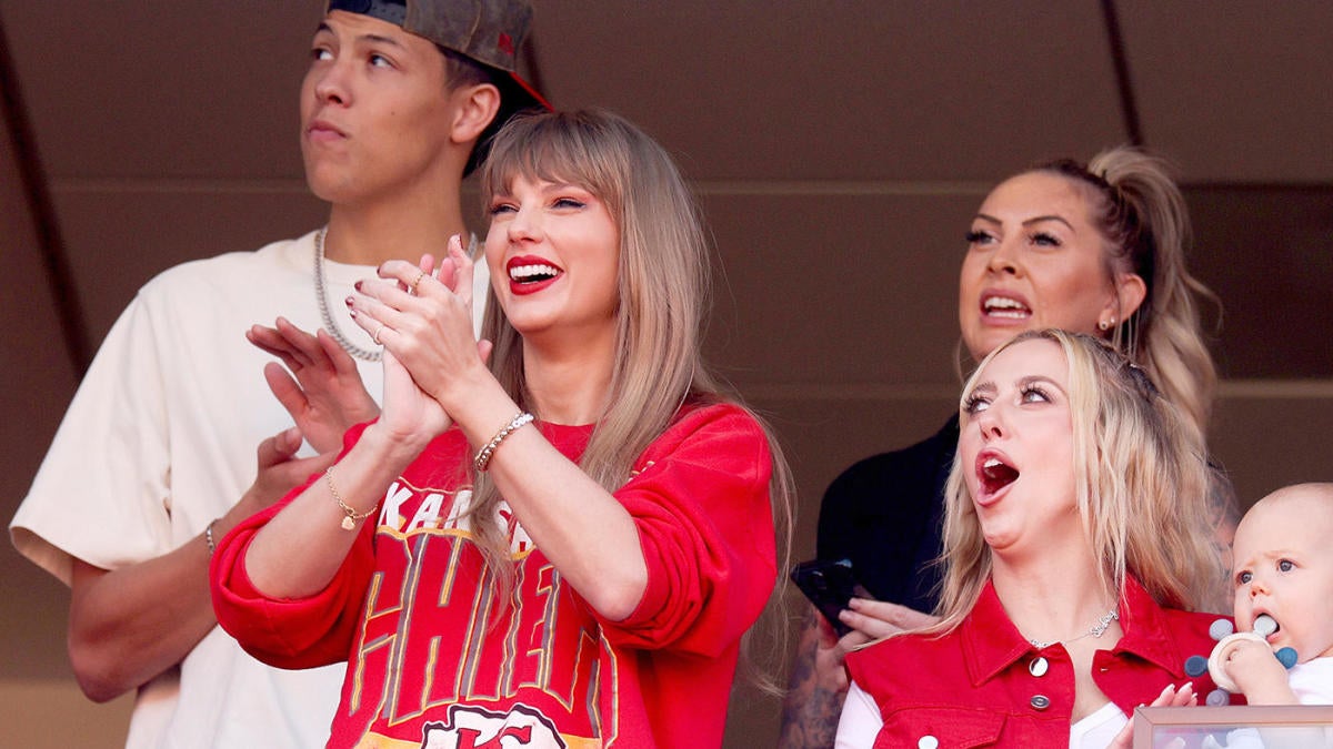 Taylor Swift's Support for Travis Kelce Sparks Speculation of a Romance