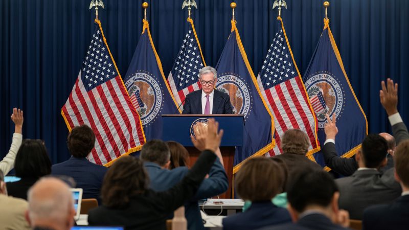 Fed's Pause: Assessing the Elusive Soft Landing and Global Economy's Resilience
