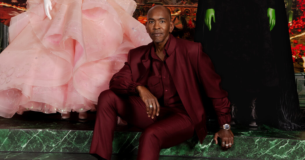 Featured image for Channeling Oz: 'Wicked' Fans Embrace Iconic Looks for the Big Screen