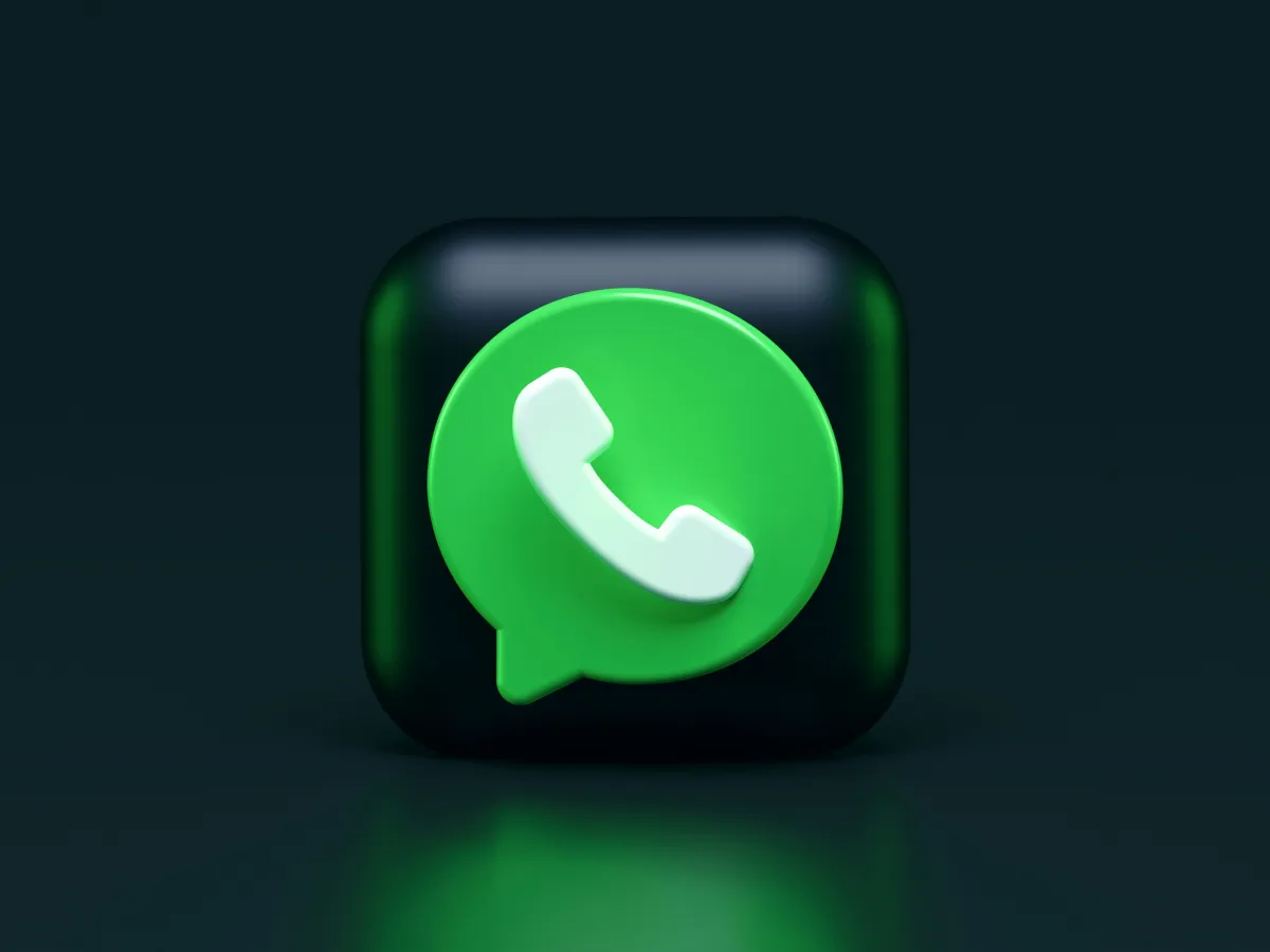 WhatsApp Unveils Voice Message Transcription Feature
