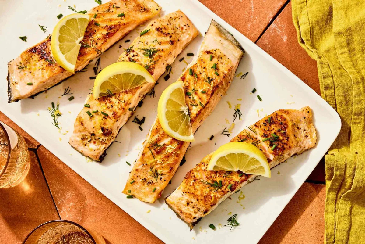 "Dietitian-Approved Proteins for Lowering Blood Sugar: Add These 7 to Your Grocery List"