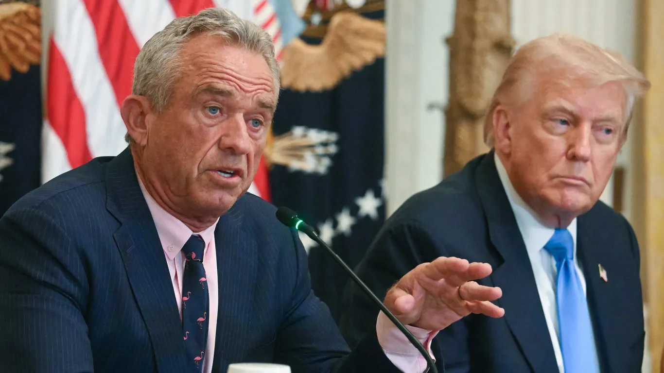 Featured image for HHS Employees and Politicians Call for RFK Jr.'s Resignation