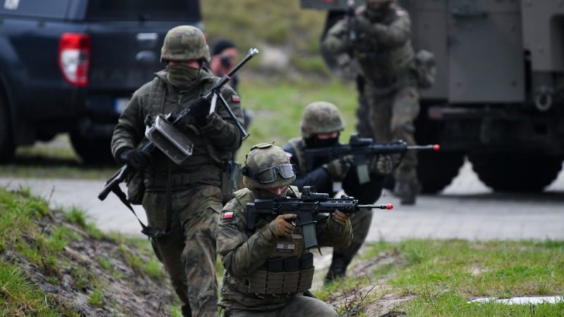 Tensions Rise as Poland Deploys Border Troops Amidst Russia-Ukraine Conflict