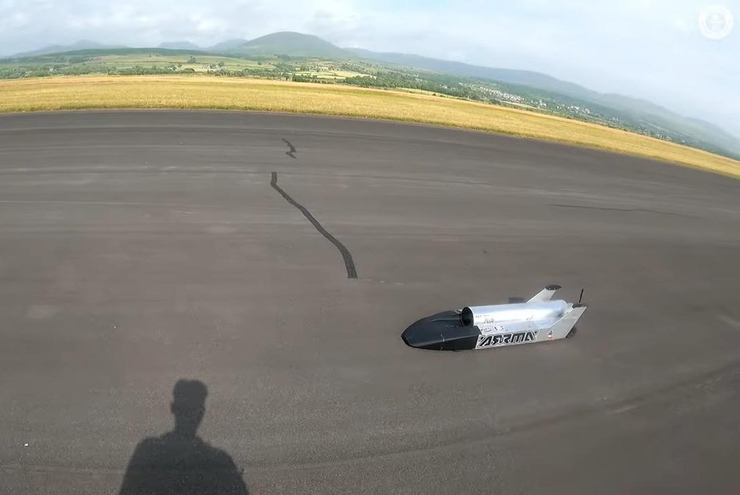 Featured image for Remote-controlled car sets speed record, then explodes