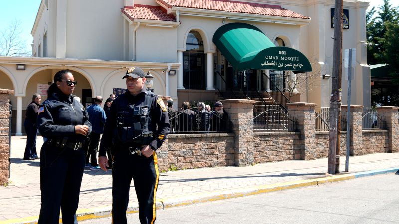 Imam Stabbed During Morning Prayers at New Jersey Mosque