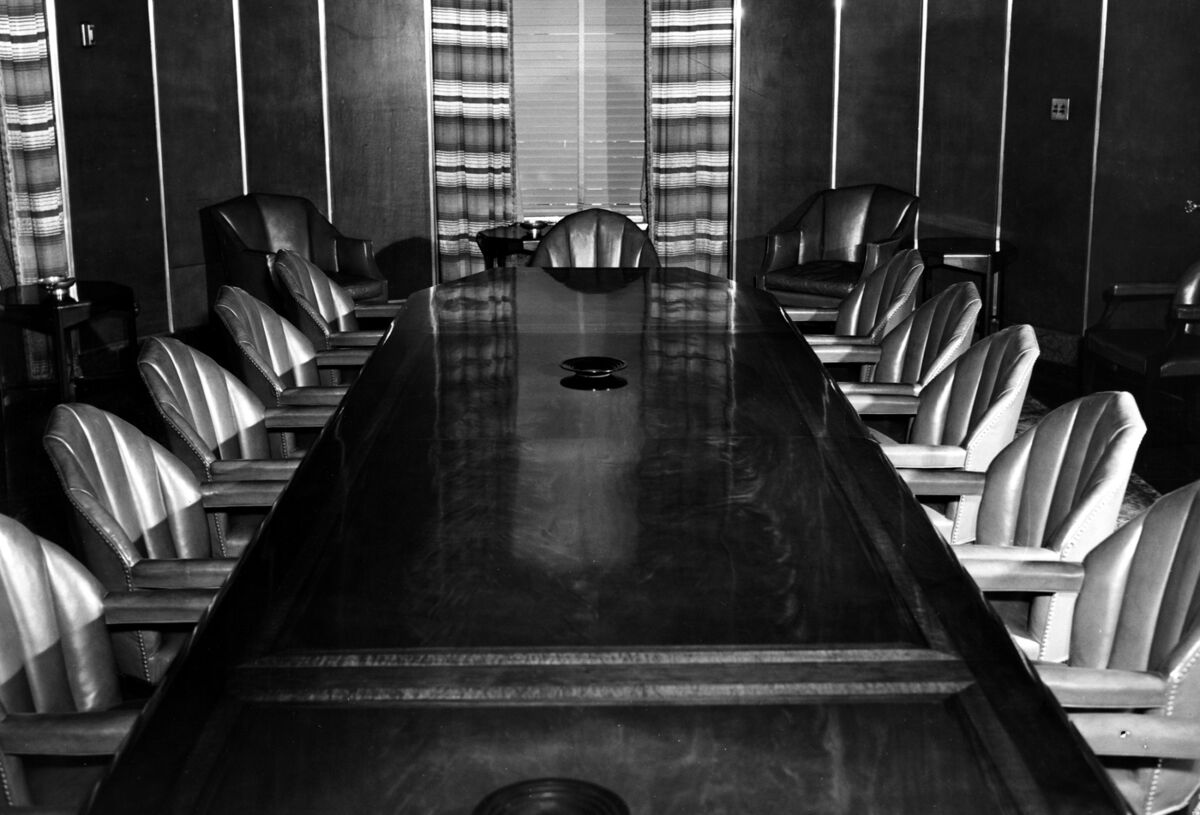 White Men Reclaim Leadership Roles in U.S. Boardrooms
