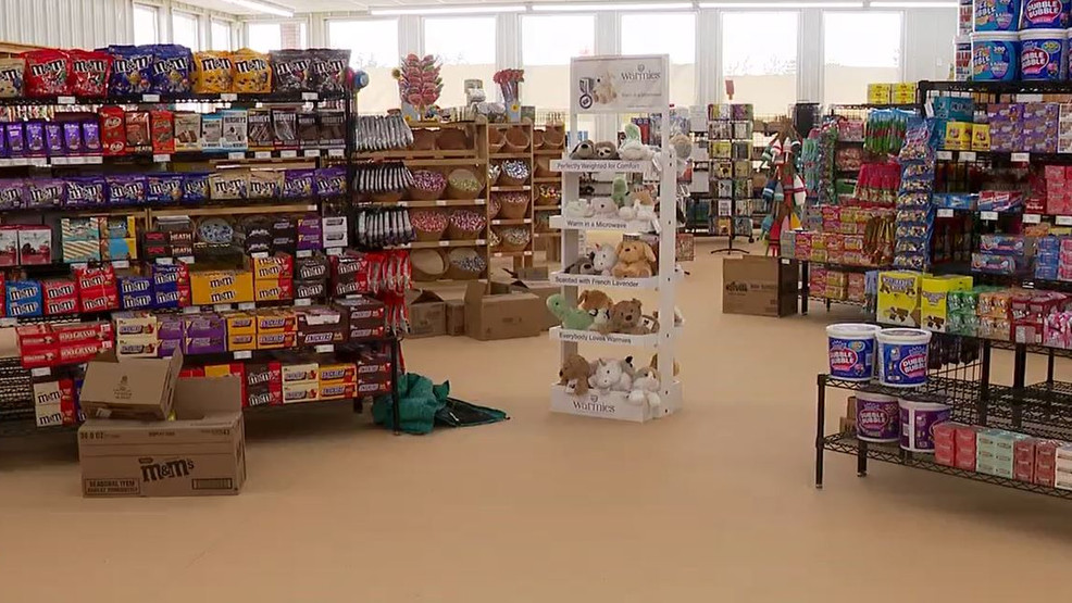 Featured image for "Sweetz & More to Open 'New England's Largest Sweet Shop' in Wiscasset"