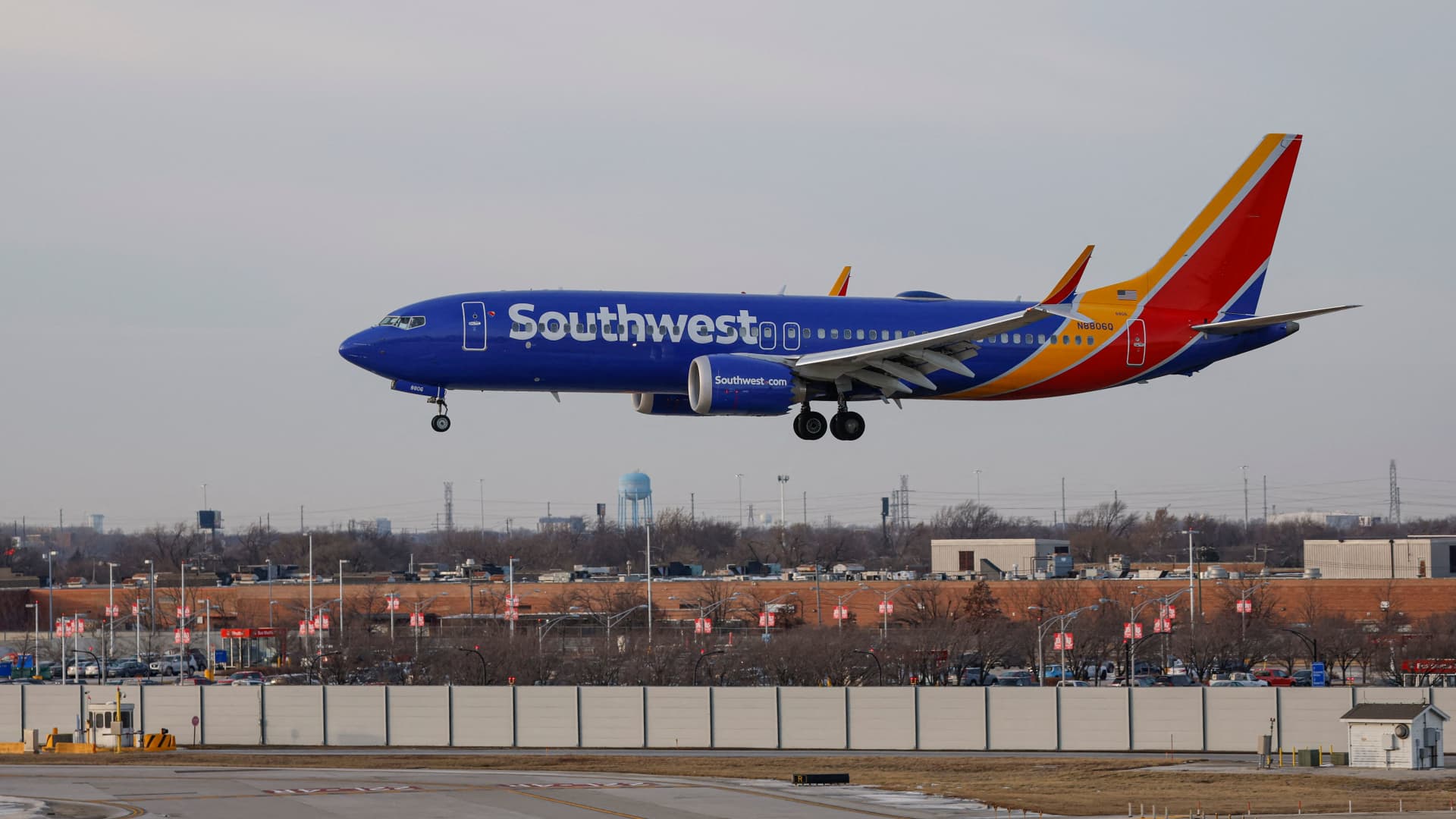 Featured image for Southwest Airlines faces challenges with growth and profitability