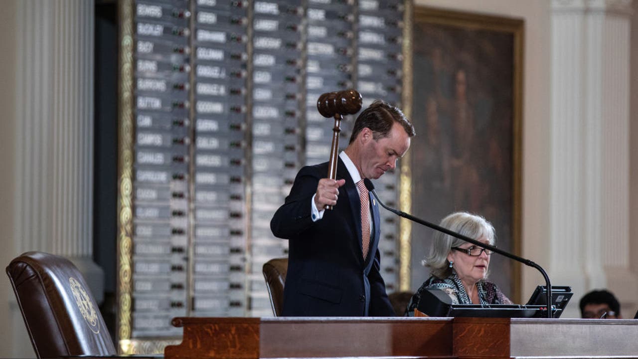 Texas AG demands resignation of allegedly drunk House Speaker Phelan.