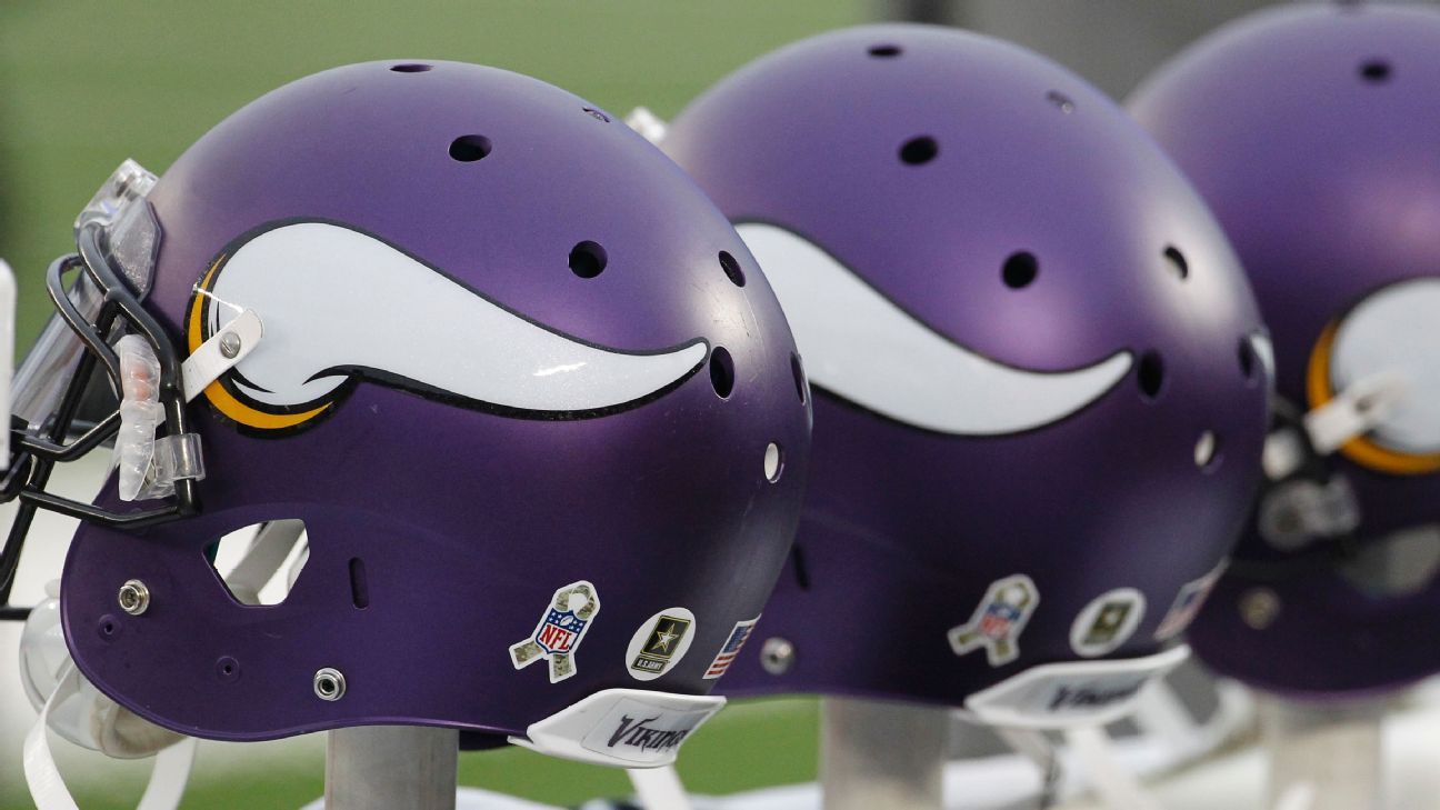 Featured image for Vikings Sign John Parker Romo as Kicker Amid Reichard's Injury