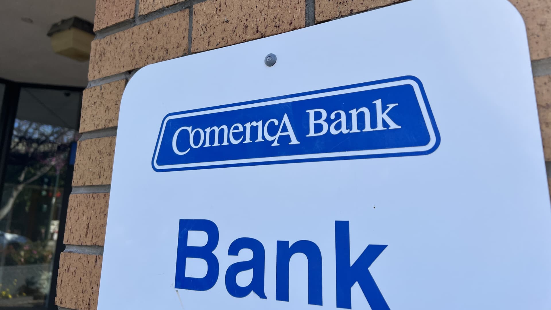 Featured image for CFPB Sues Comerica Bank for Failing Federal Benefits Users